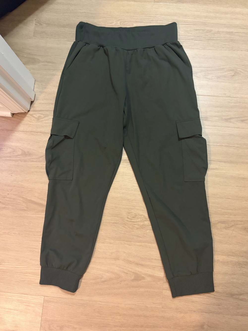 Sincerely Jules Olive Green Cargo Jogger Pants Women’s Large